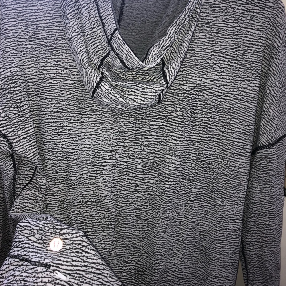 Lululemon printed lightweight hoodie